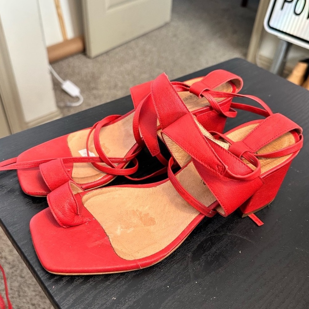 Lace up Heels - Picture 3 of 3